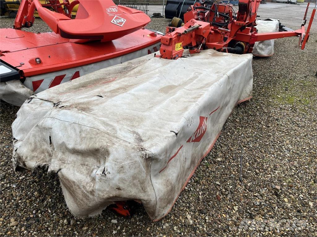 Kuhn GMD 883 Encordoadores de Feno