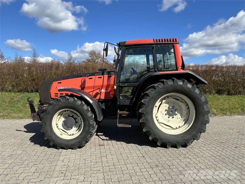 Valtra 8550 Tratores Agrícolas usados