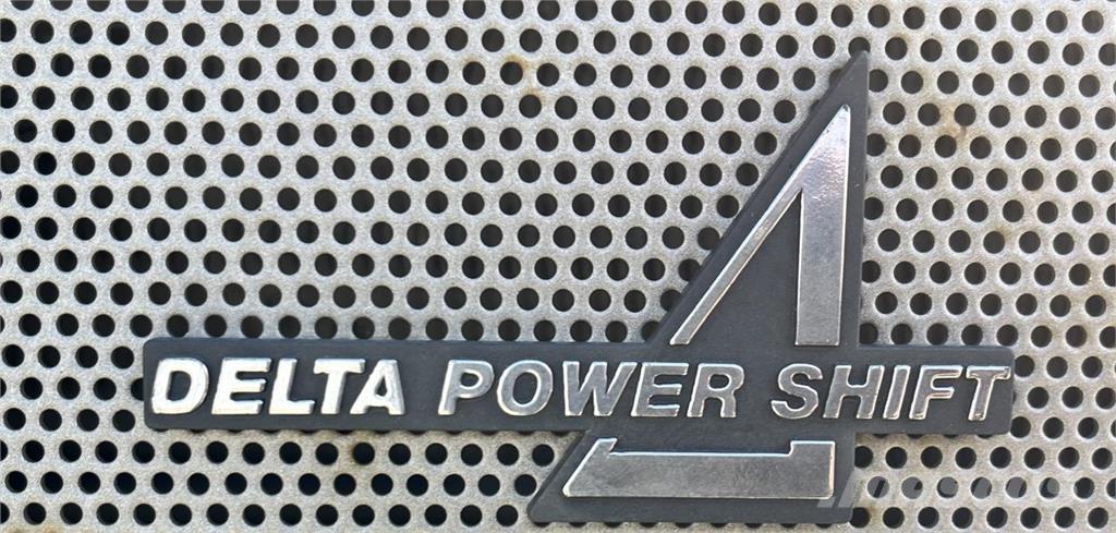 Valtra 8550 Tratores Agrícolas usados