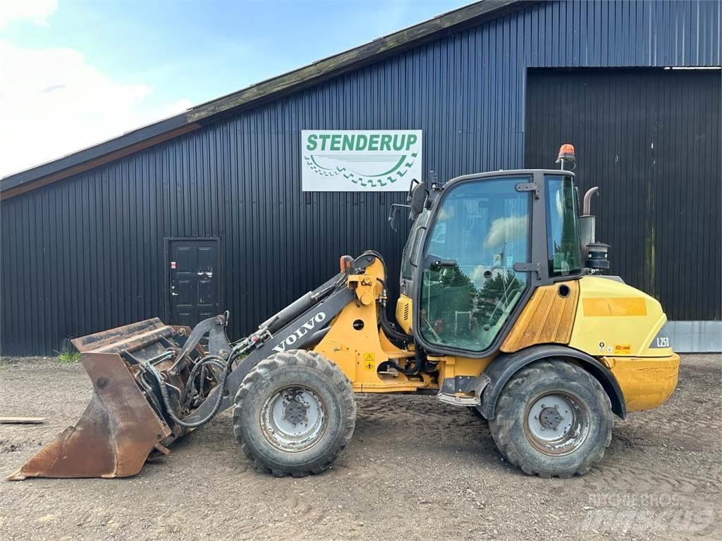 Volvo L25 B Mini carregadoras