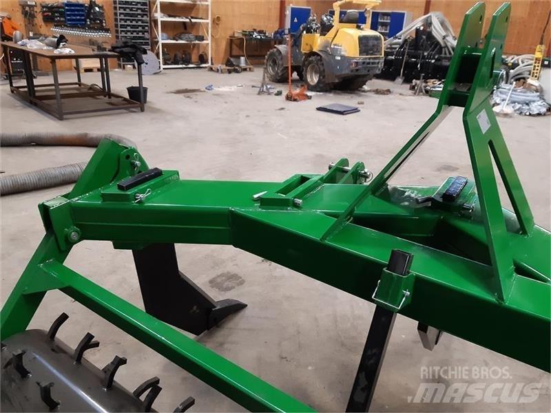  - - -  grubber Charruas aivecas
