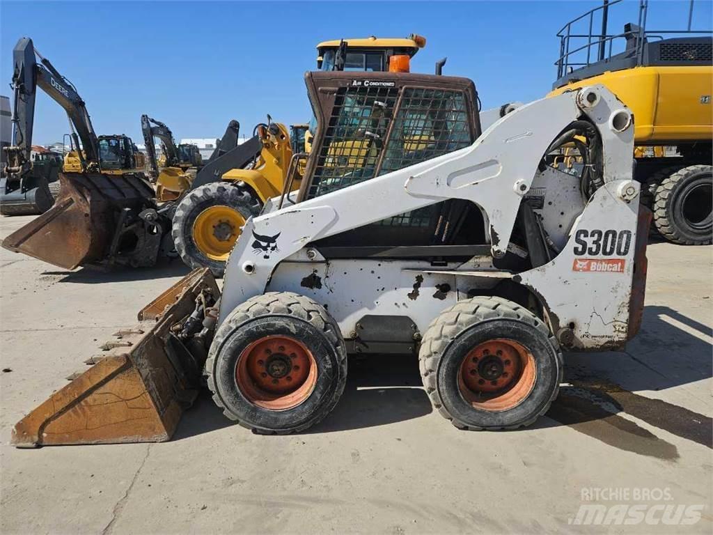 Bobcat S300 Carregadoras de direcção deslizante