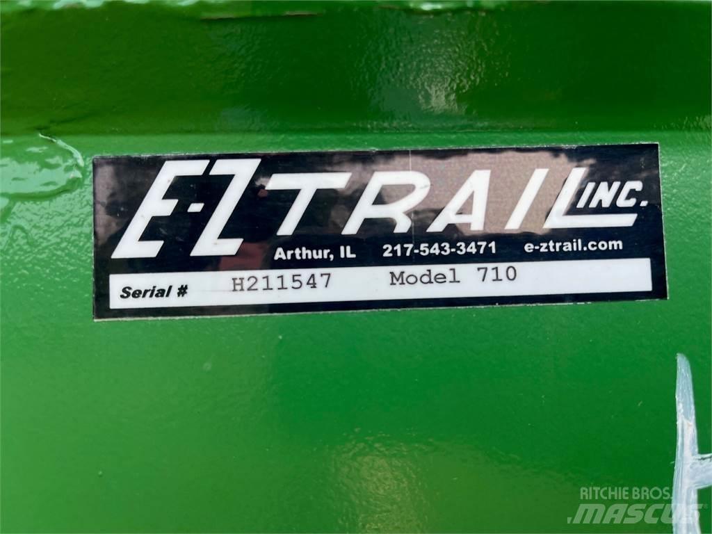 E-Z Trail 710 Carrinhos de grão