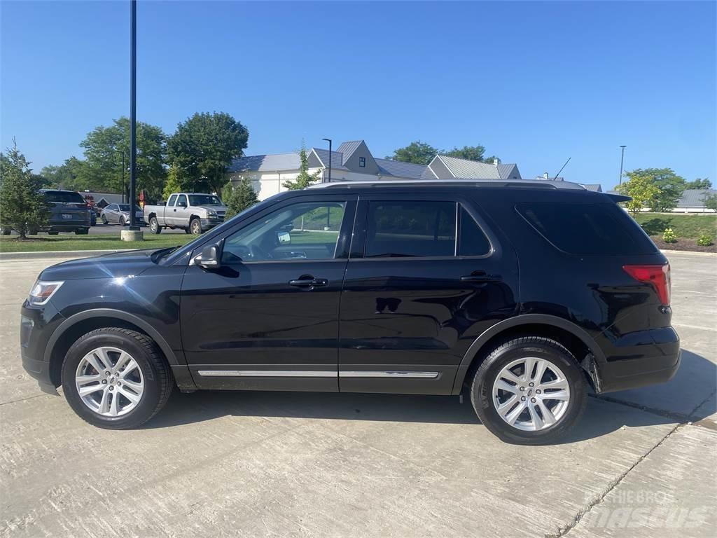 Ford EXPLORER Outros componentes
