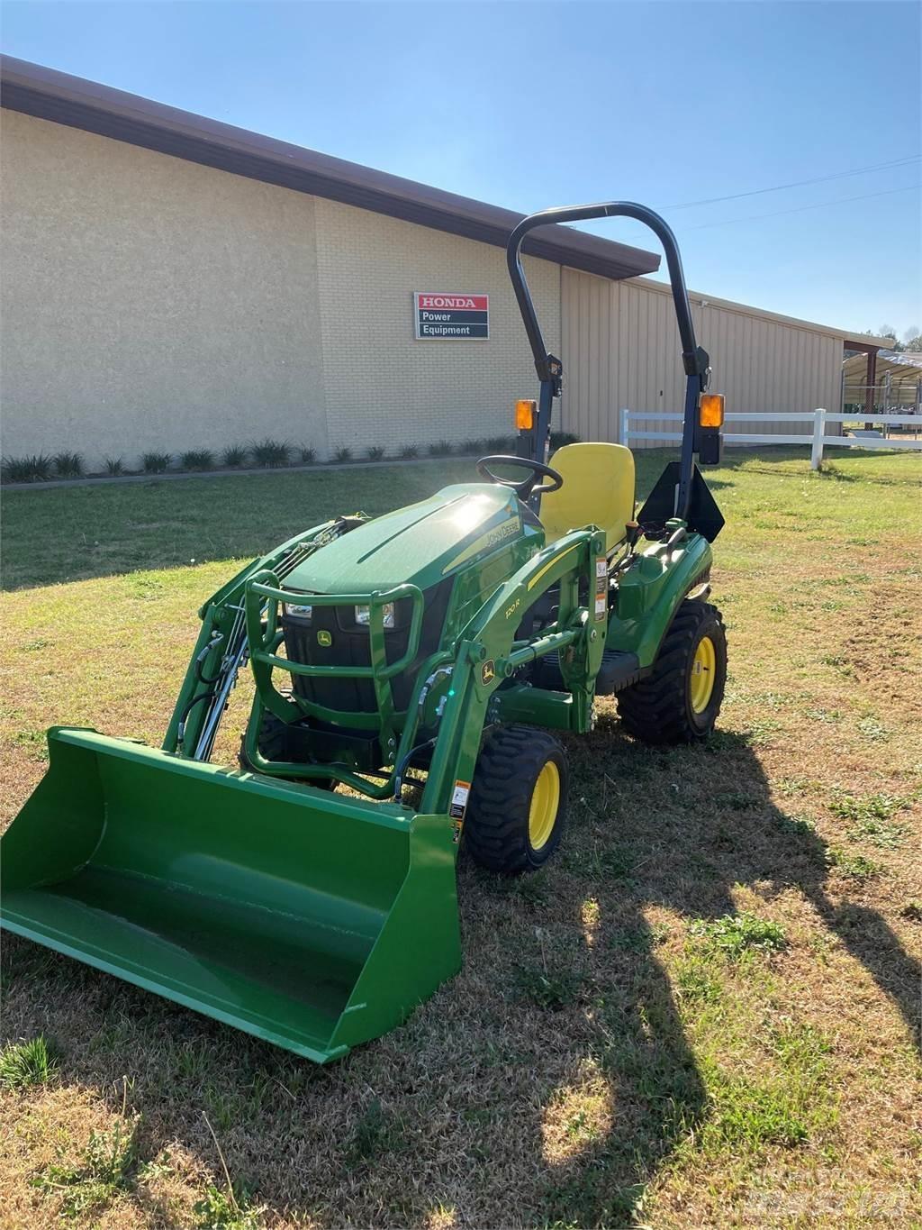 John Deere 1023E Tractores compactos