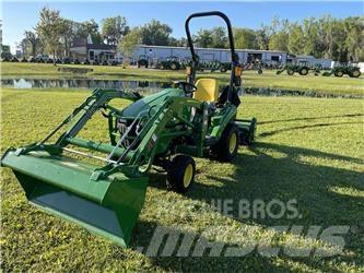 John Deere 1023E Tractores compactos