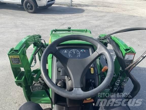 John Deere 1025R Tractores compactos