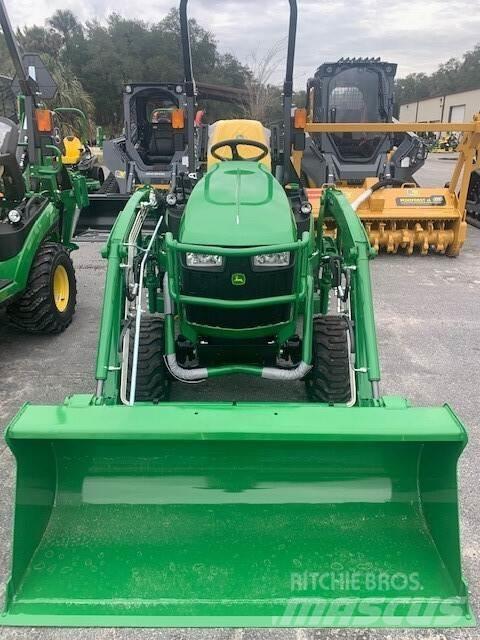John Deere 1025R Tractores compactos