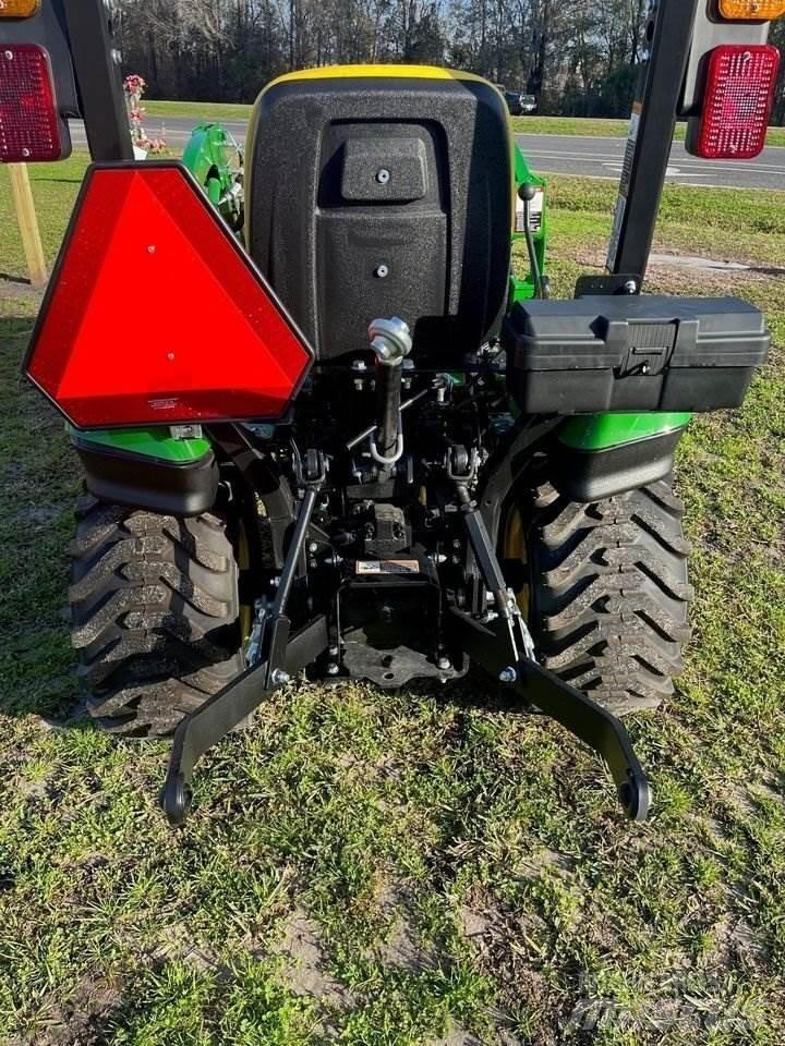 John Deere 1025R Tractores compactos