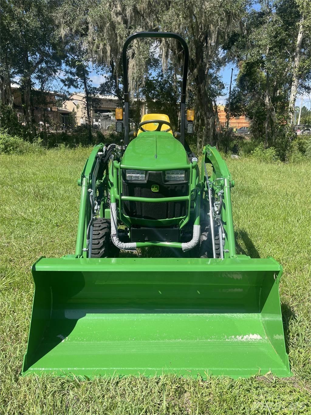 John Deere 1025R Tractores compactos