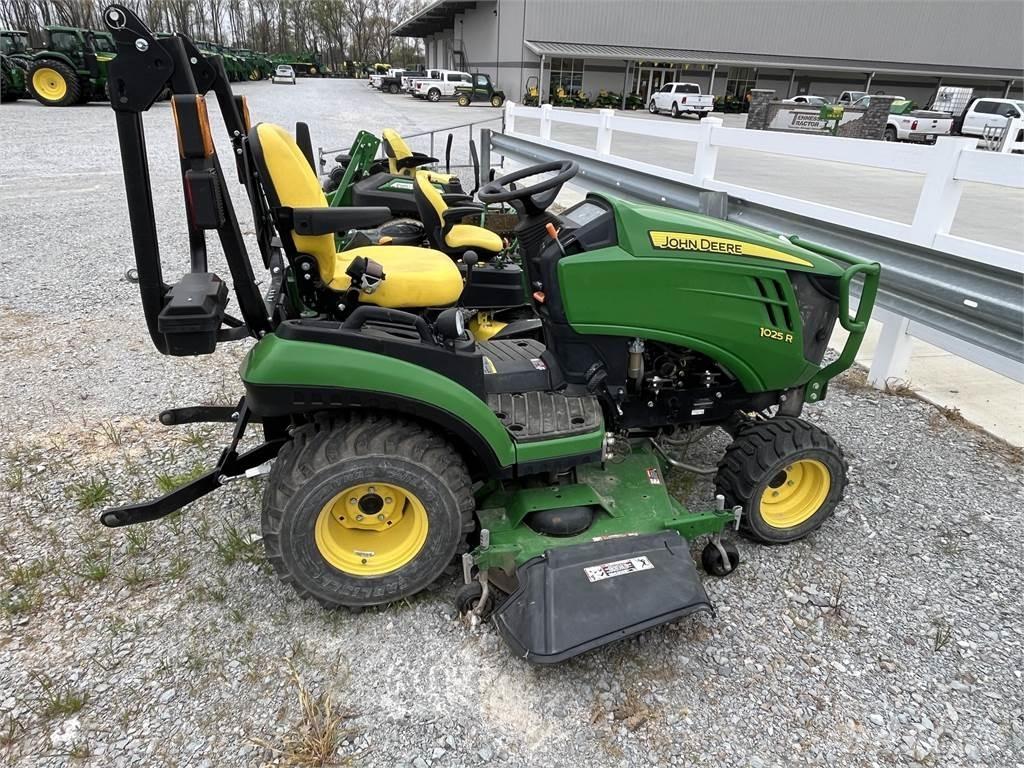 John Deere 1025R Tractores compactos