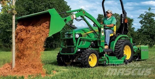 John Deere 2025R Tractores compactos