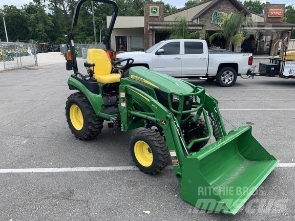 John Deere 2025R Tractores compactos