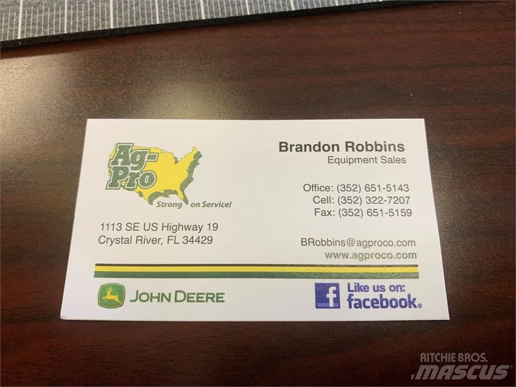 John Deere 2025R Tractores compactos