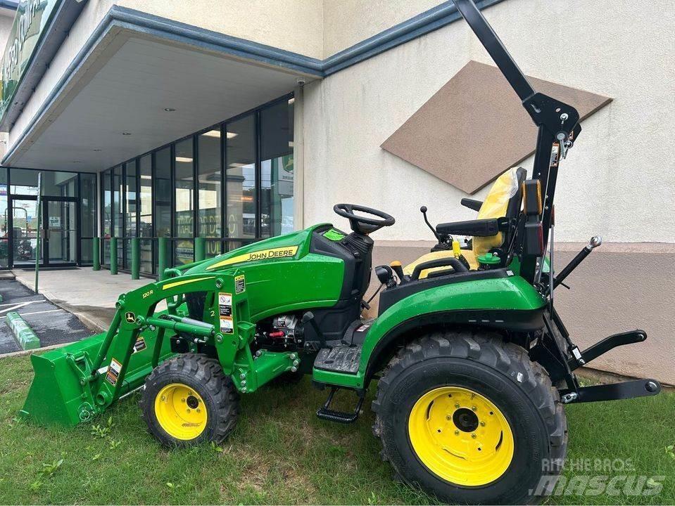 John Deere 2025R Tractores compactos