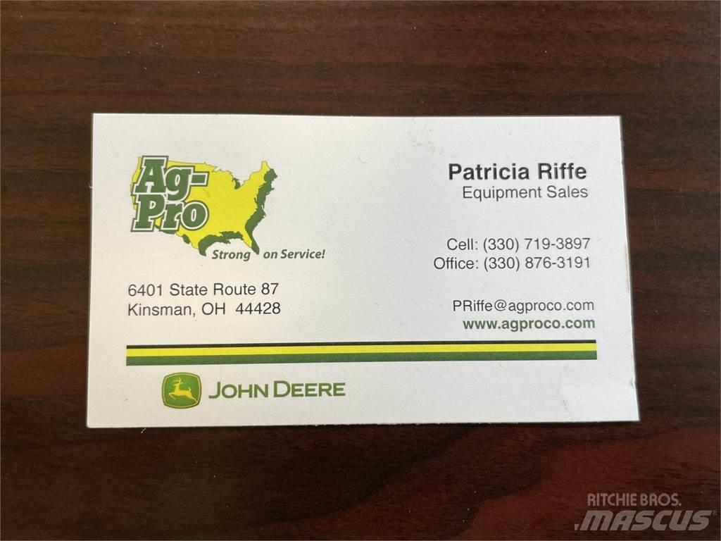 John Deere 2025R Tractores compactos