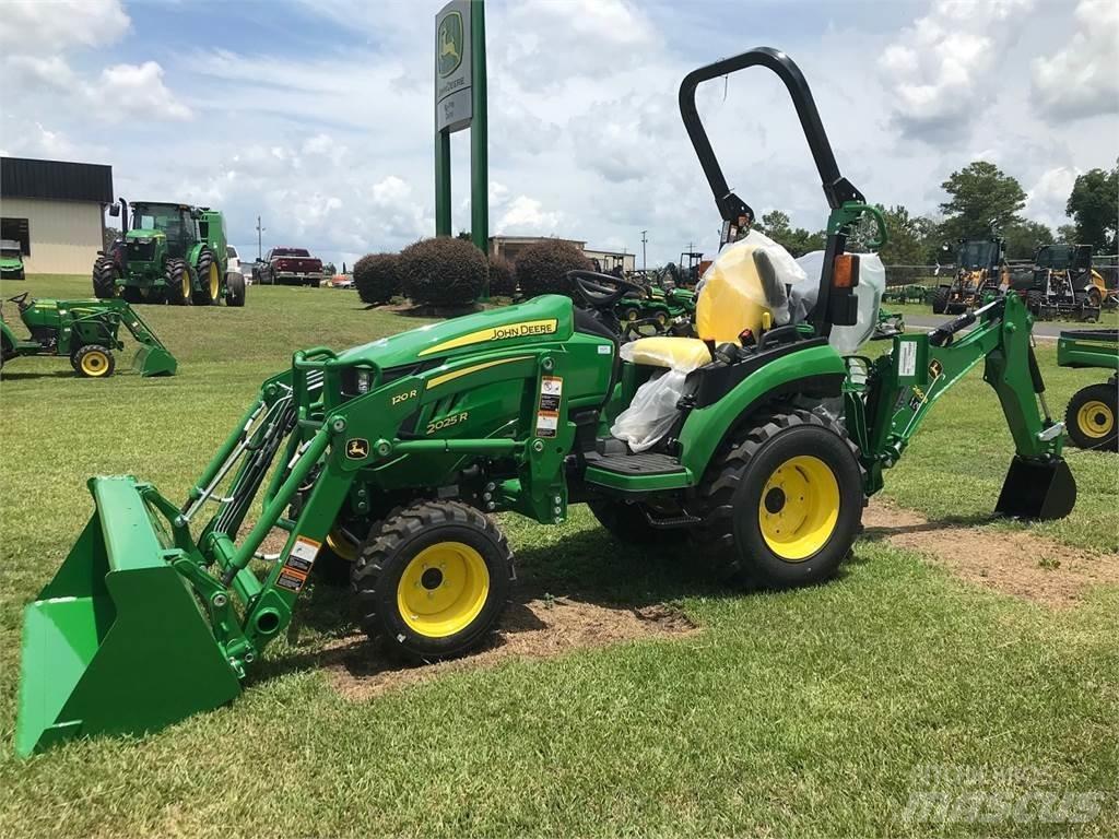 John Deere 2025R Tractores compactos