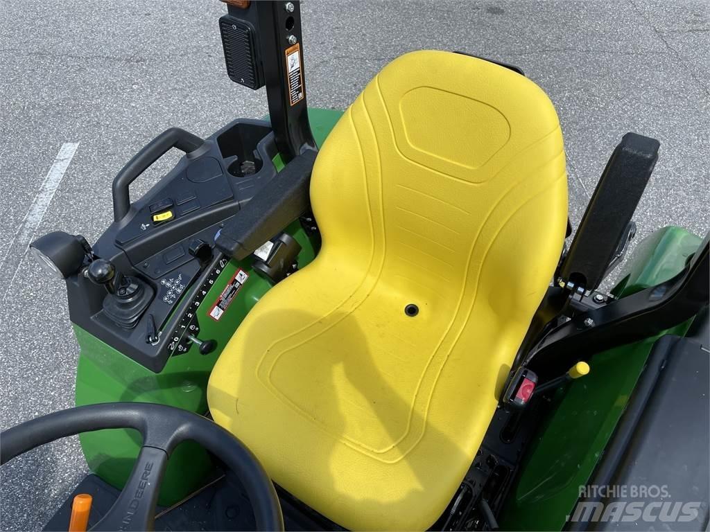 John Deere 2038R Tractores compactos