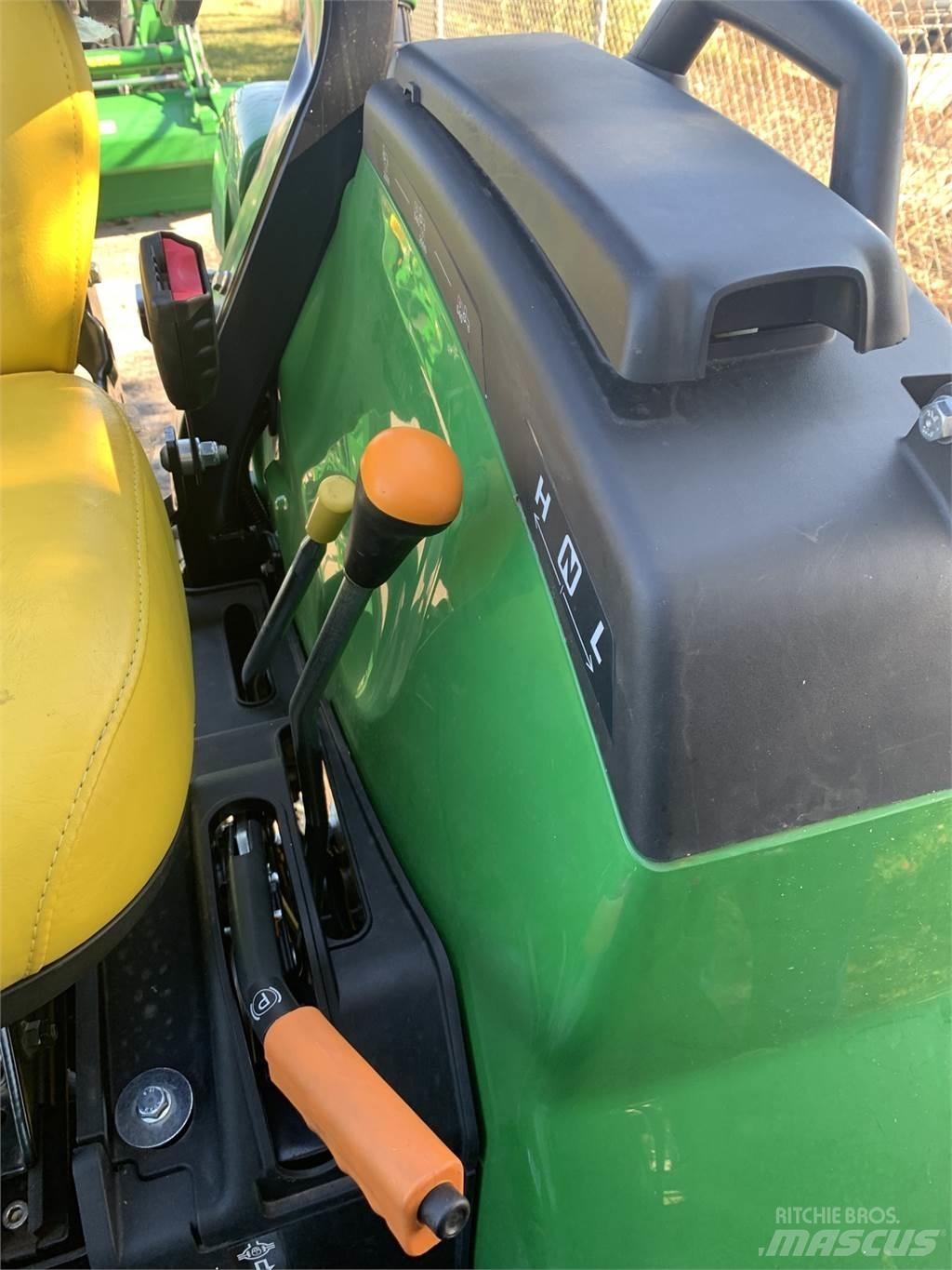 John Deere 2038R Tractores compactos