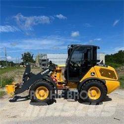 John Deere 204 G Mini carregadoras