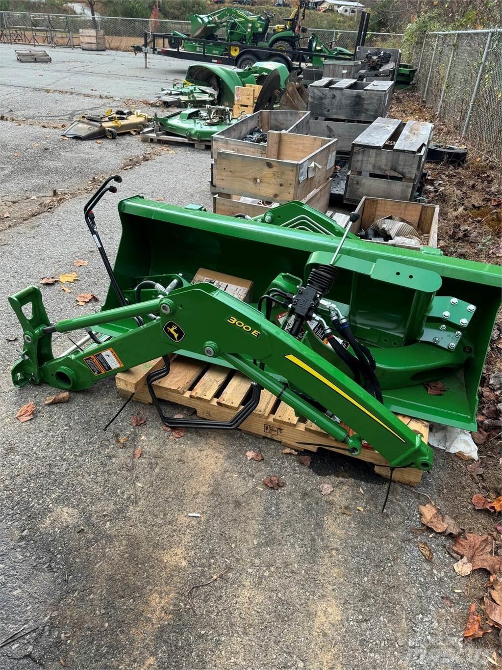 John Deere 300E Agricultura - Outros
