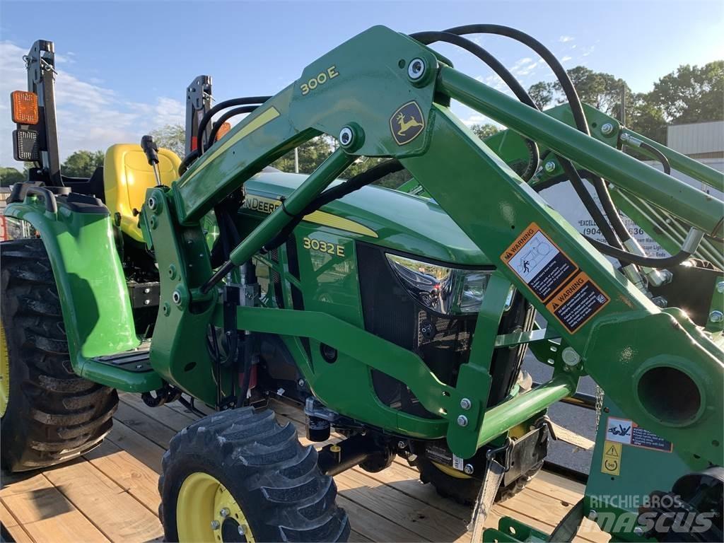 John Deere 3032E Tractores compactos