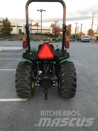 John Deere 3032E Tractores compactos