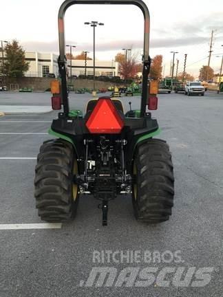 John Deere 3032E Tractores compactos