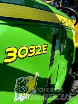 John Deere 3032E Tractores compactos