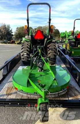 John Deere 3032E Tractores compactos