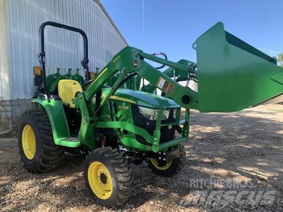John Deere 3032E Tractores compactos