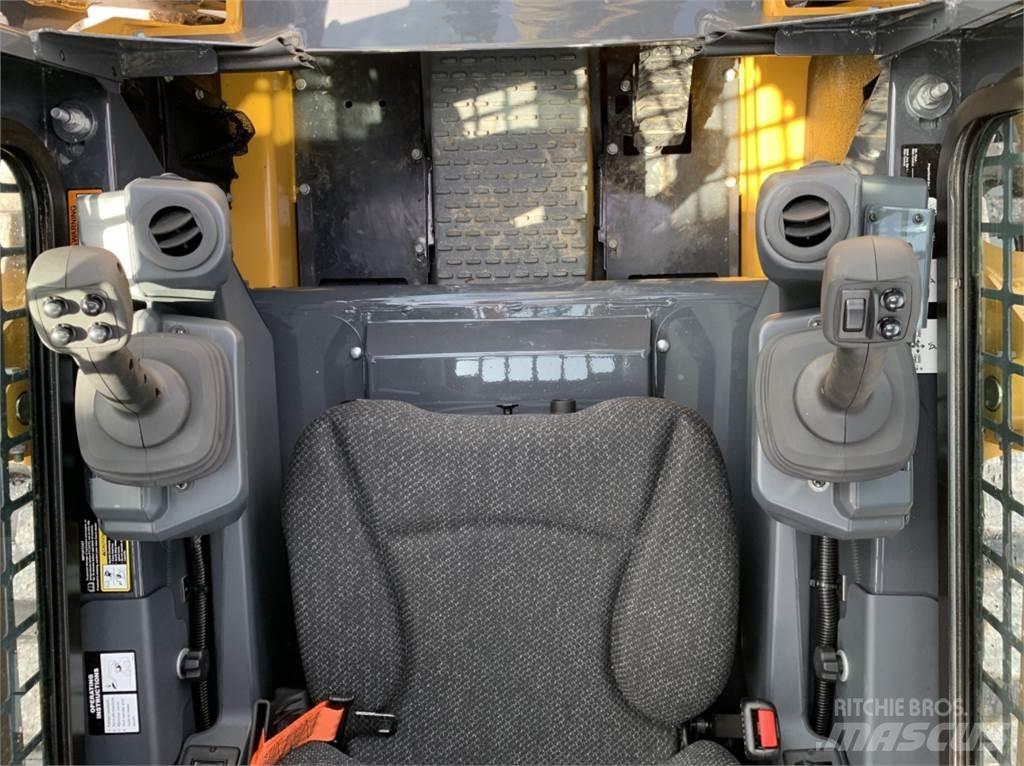 John Deere 317G Mini carregadoras