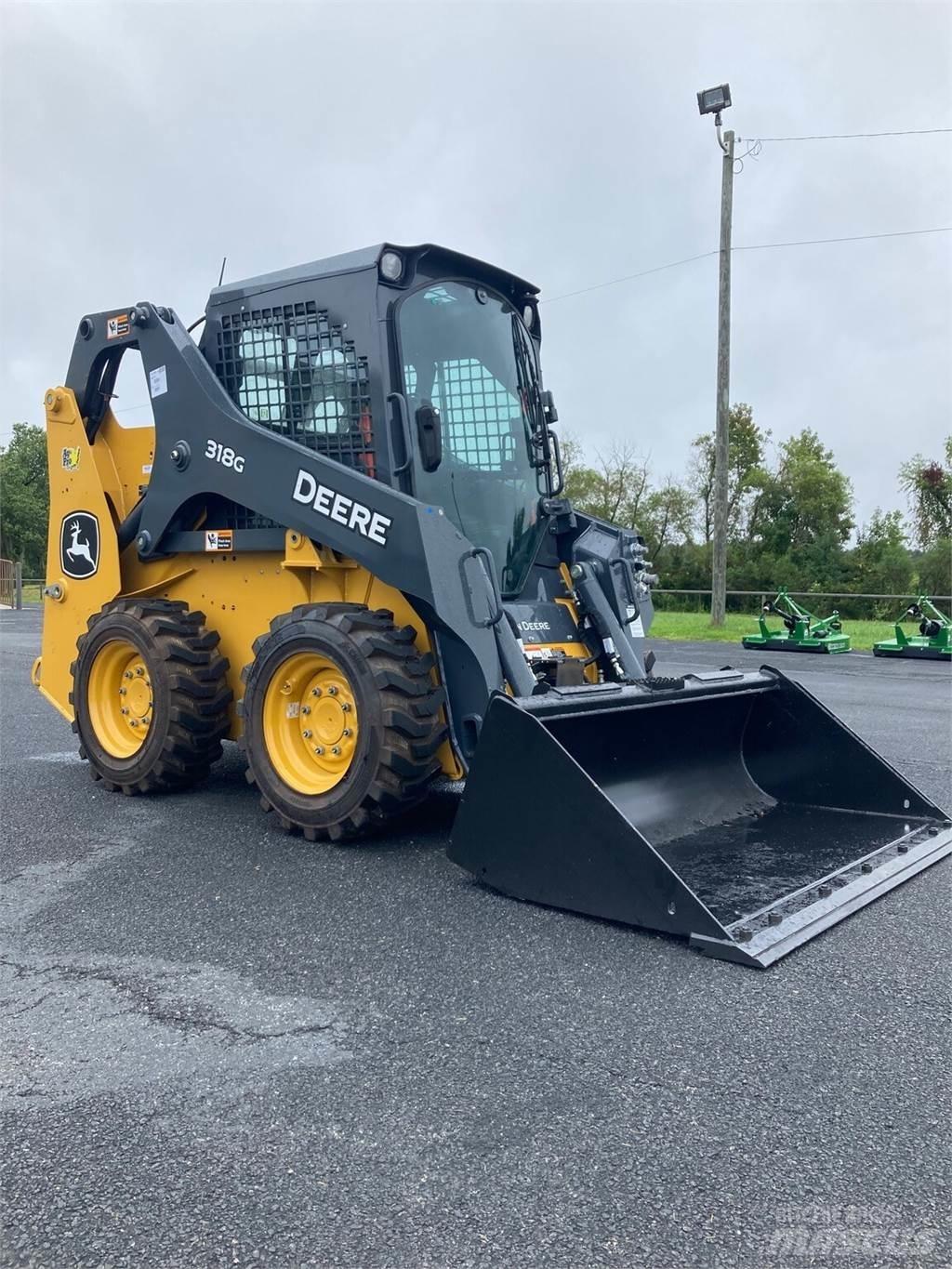 John Deere 318G Carregadoras de direcção deslizante