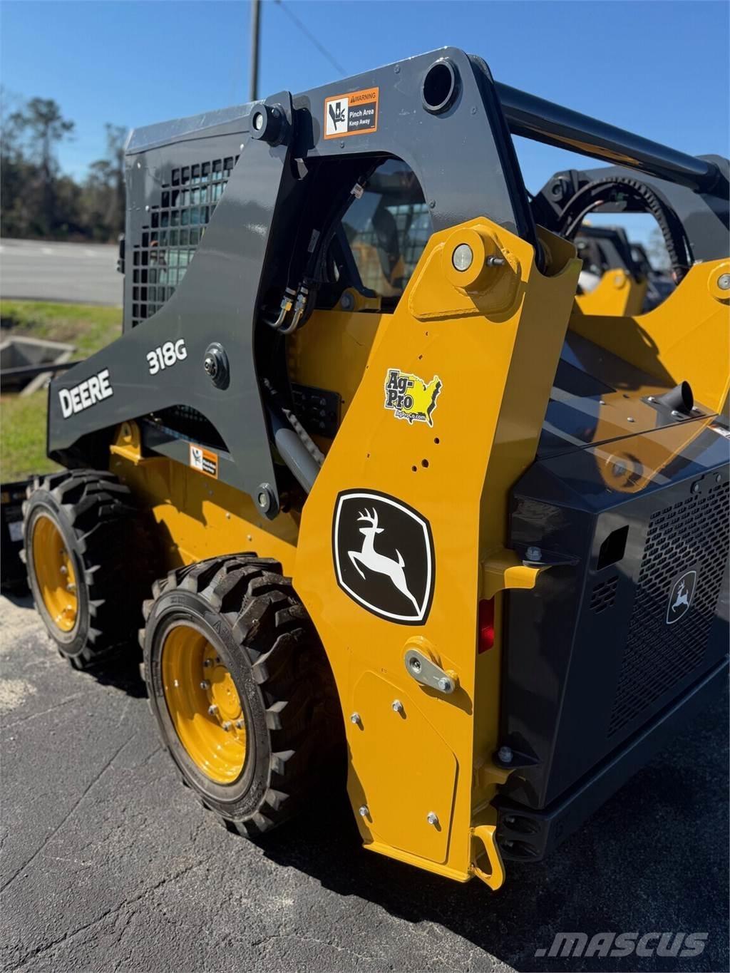John Deere 318G Carregadoras de direcção deslizante