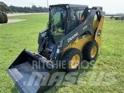John Deere 318G Carregadoras de direcção deslizante
