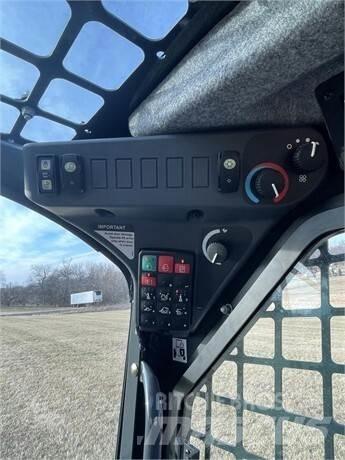 John Deere 318G Carregadoras de direcção deslizante