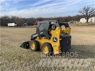 John Deere 318G Carregadoras de direcção deslizante
