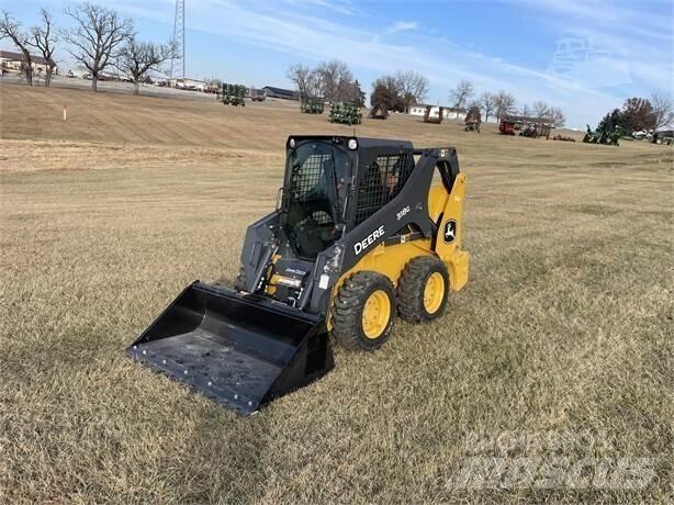 John Deere 318G Carregadoras de direcção deslizante