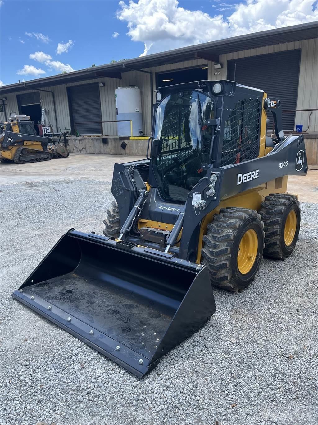 John Deere 320G Carregadoras de direcção deslizante