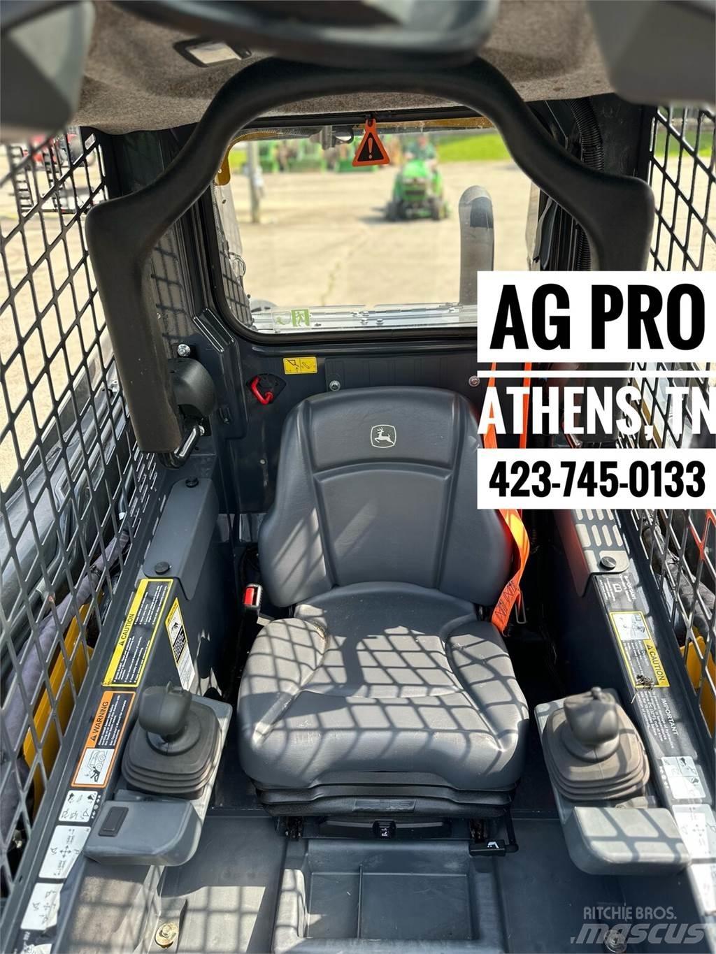 John Deere 324G Carregadoras de direcção deslizante