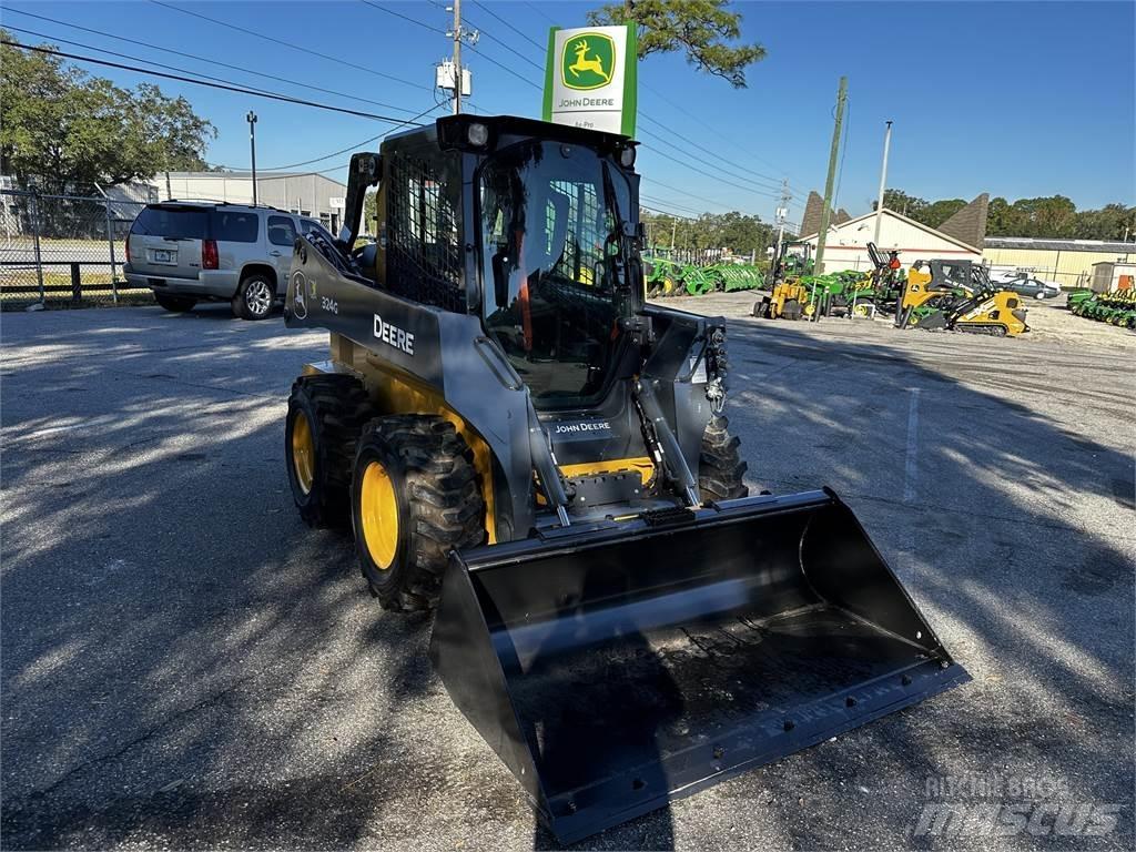 John Deere 324G Carregadoras de direcção deslizante