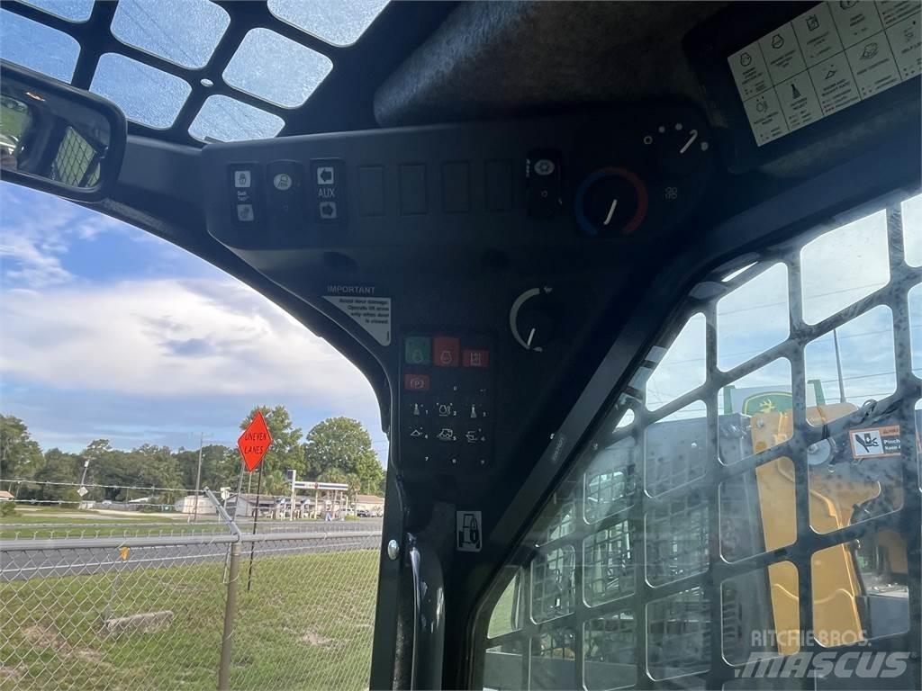 John Deere 325G Mini carregadoras