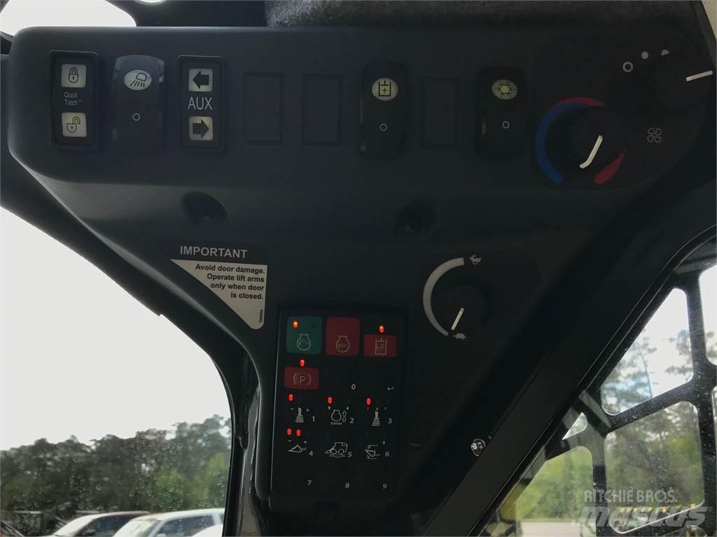 John Deere 331G Mini carregadoras