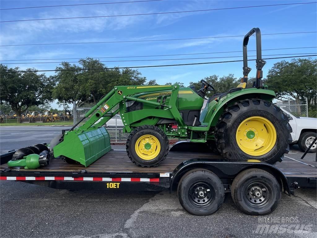 John Deere 4044M Tratores Agrícolas usados