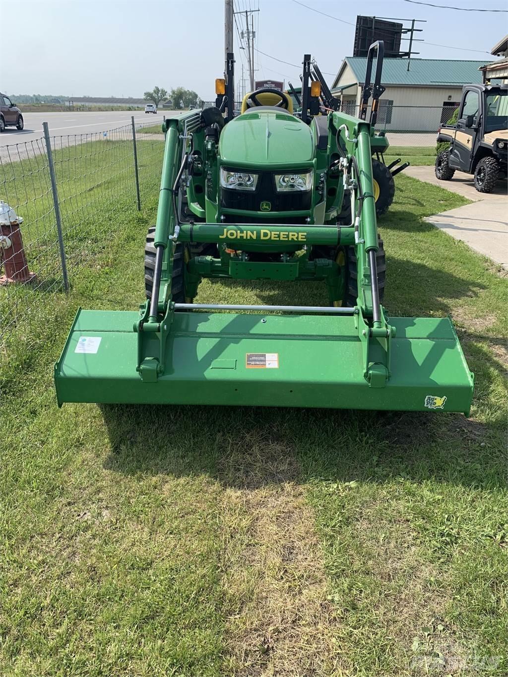 John Deere 4044M Tratores Agrícolas usados