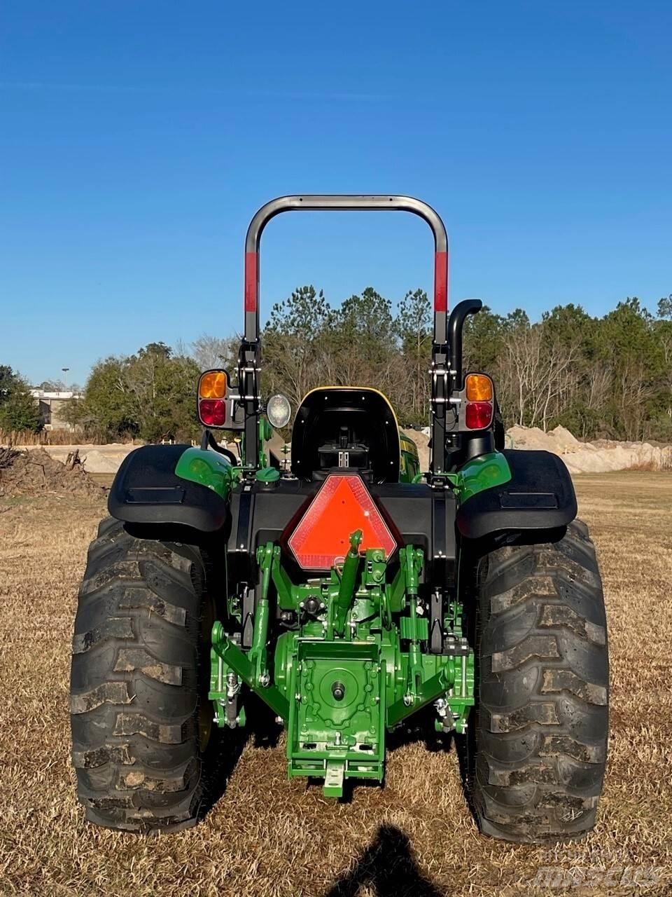 John Deere 5045E Tratores Agrícolas usados