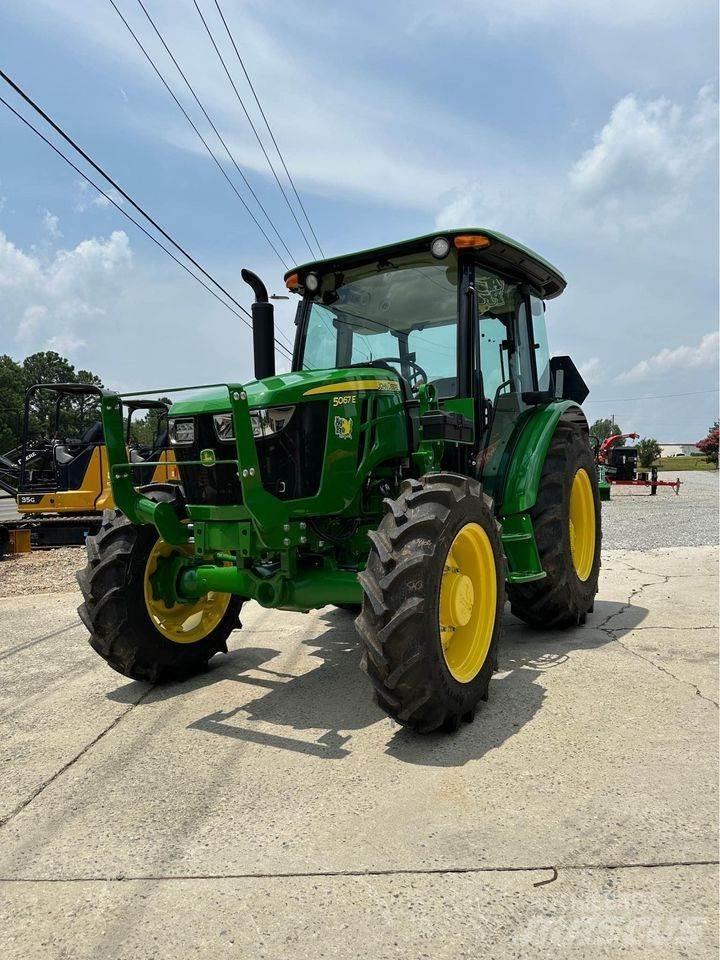 John Deere 5067E Tratores Agrícolas usados