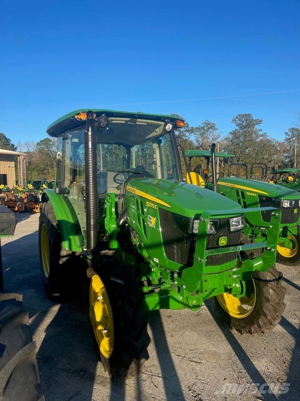 John Deere 5075E Tratores Agrícolas usados