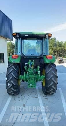 John Deere 5100E Tractores compactos