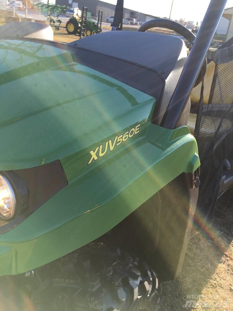 John Deere 560E Máquinas utilitárias